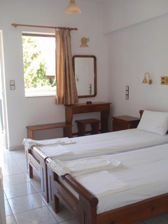 איה גליני Fevro Hotel חדר תמונה