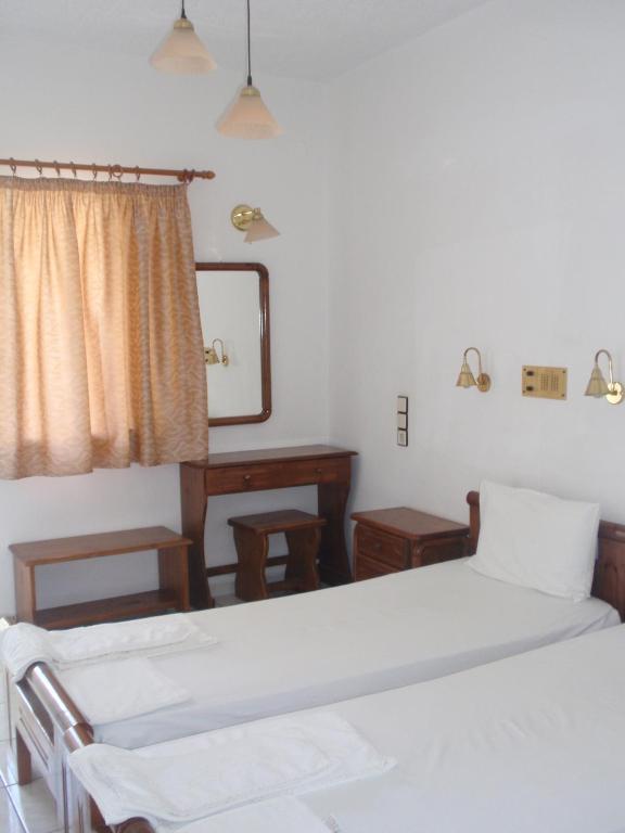 איה גליני Fevro Hotel חדר תמונה