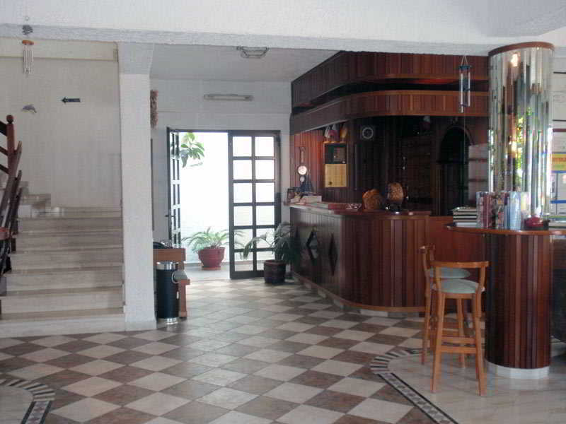 איה גליני Fevro Hotel מראה חיצוני תמונה