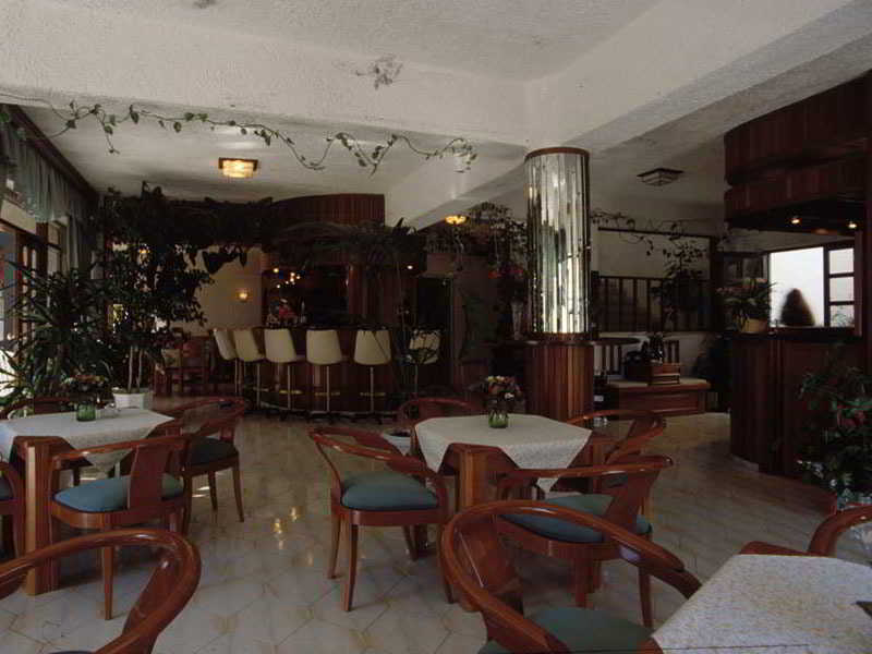 איה גליני Fevro Hotel מראה חיצוני תמונה