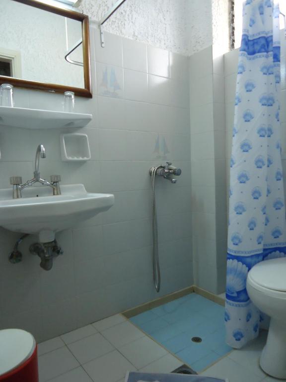 איה גליני Fevro Hotel מראה חיצוני תמונה